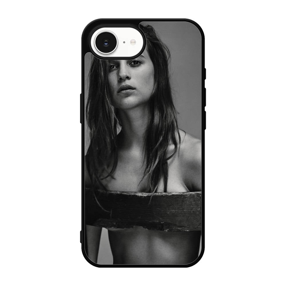 Alicia Vikander X6106 iPhone 17e Case