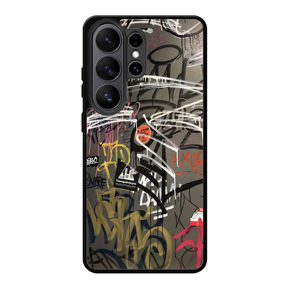 Graffiti in The Grey Wal Samsung Galaxy S26 Plus Case